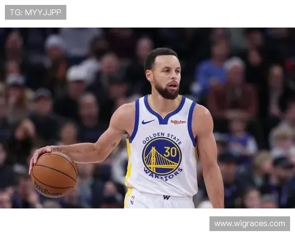 三球超越库里黄蜂三分榜第二